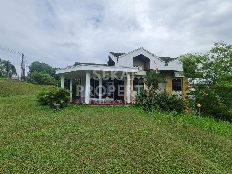 Di Jual Rumah Bulatan lokasi Rumbai Jalan Kartika Sari tengah kota Pekanbaru