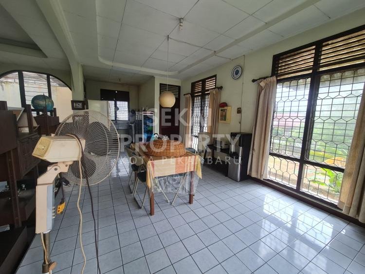 Lihat semua foto