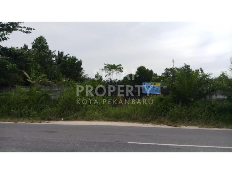 Dijual sebidang tanah di Garuda Sakti KM8,5