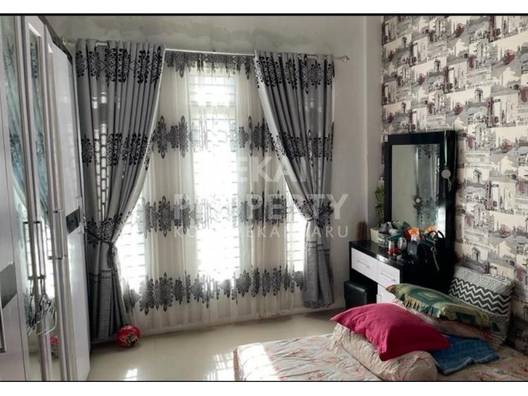 Lihat semua foto