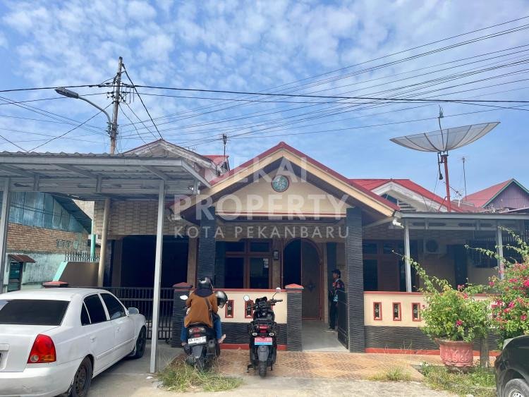 Dijual Rumah Bulatan 2 Lt Type 143/150 M2 Jl Pesisir Selatan Naggalo- Kota Padang