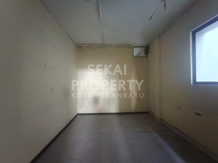 Dijual / Disewakan Ruko 3lt Posisi Hook di Jl. Setiabudi - Pekanbaru