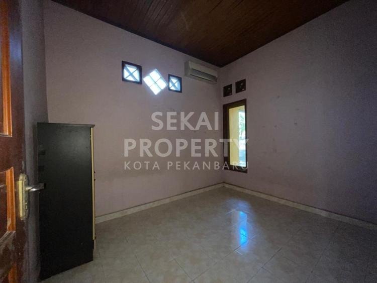Lihat semua foto