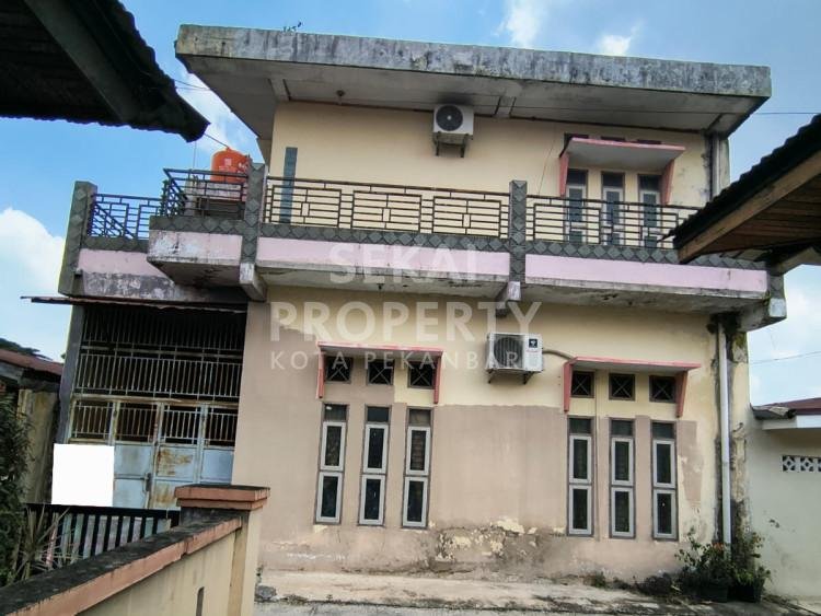 Dijual Rumah 2lt Jl.kembang Sari