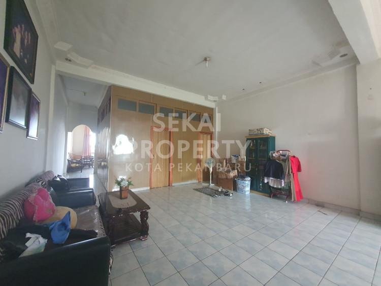 Lihat semua foto