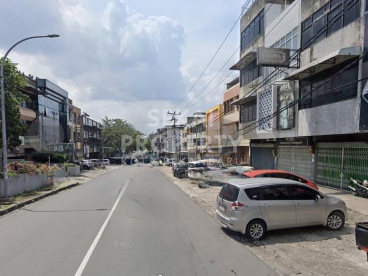 DIJUAL RUKO 3,5 LANTAI SIAP PAKAI LOKASI DALAM KOTA JL.M.YAMIN-PEKANBARU