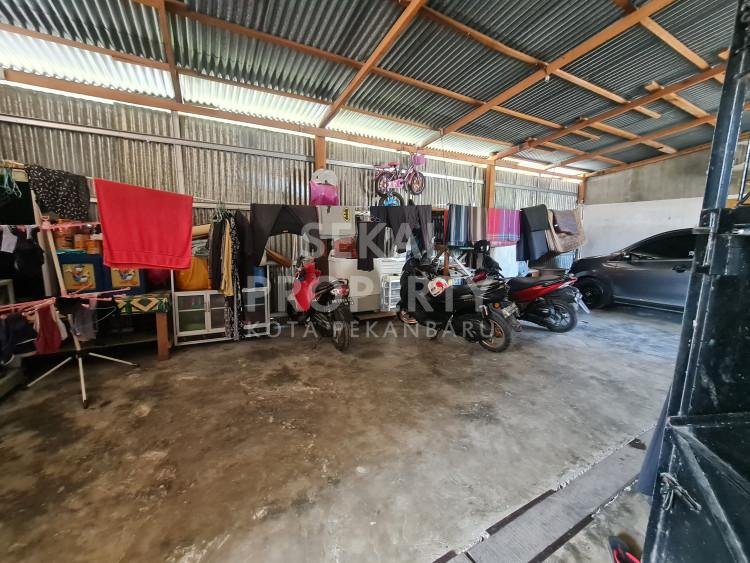 Lihat semua foto