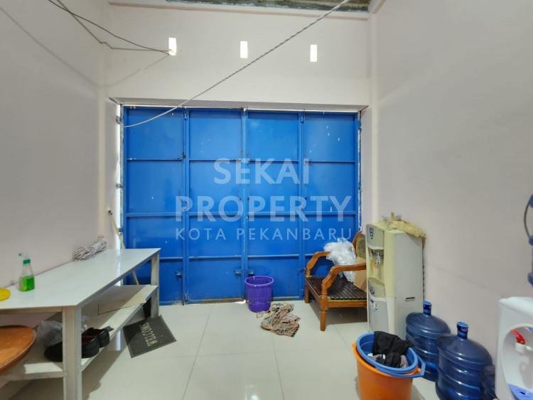 Lihat semua foto