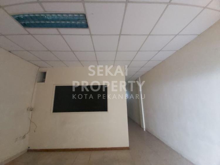 Dijual Ruko 3 Lantai Jl. Parit Indah / Jl. Datuk Setia Maharaja, Bukit Raya, Pekanbaru