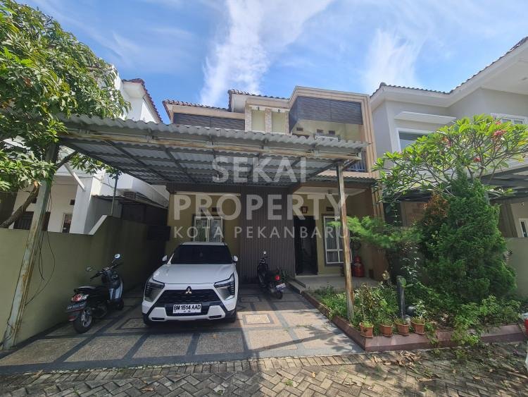 Dijual 1 unit rumah cluster 2 lantai lokasi Arifin Ahmad tengah kota Pekanbaru