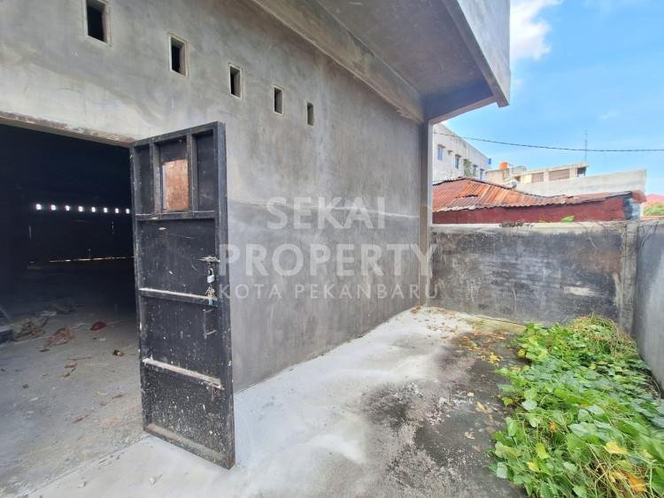 Lihat semua foto