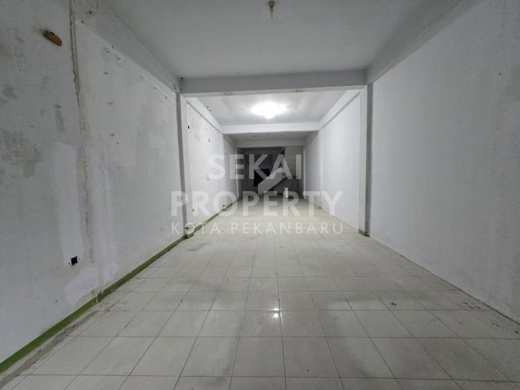Dijual Ruko 3lt Full Keramik Lokasi Jalan Pemuda - Pekanbaru