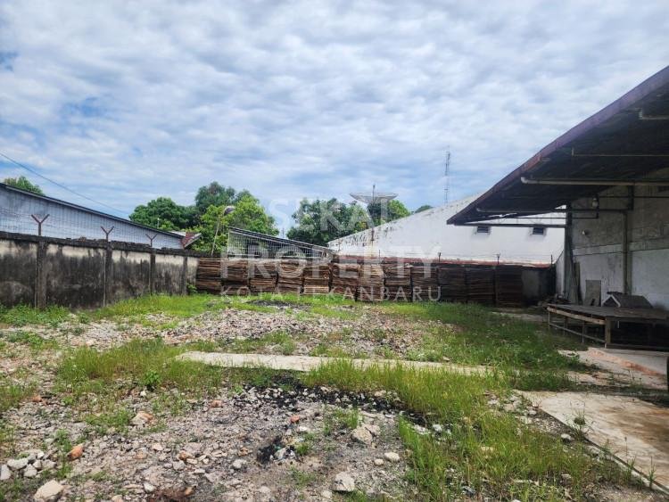 DISEWAKAN GUDANG DI MELUR
