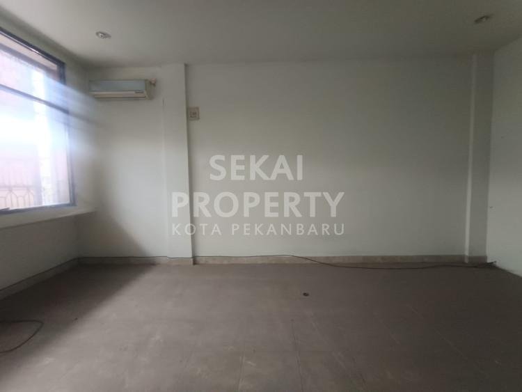 DI JUAL 2 RUKO JL TUANKU TAMBUSAI