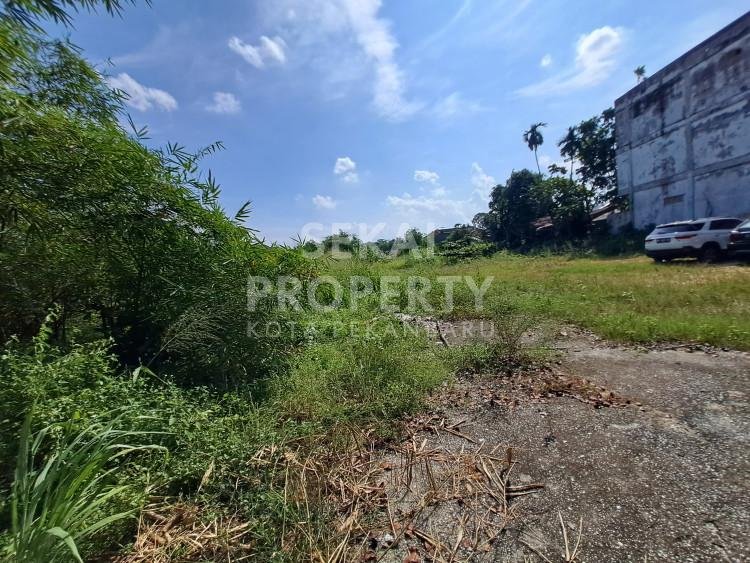 DIJUAL/DISEWAKAN SEBIDANG TANAH LOKASI TEPI JALAN BESAR JL.KAHARUDDIN NASUTION-PEKANBARU