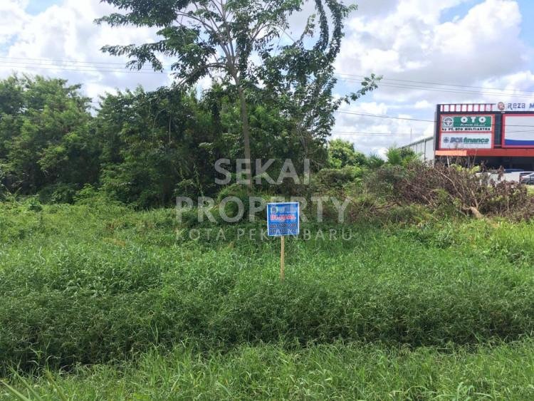 Dijual Tanah murah, tepi jalan besar dan nego di Jl. Soekarno Hatta - Pekanbaru