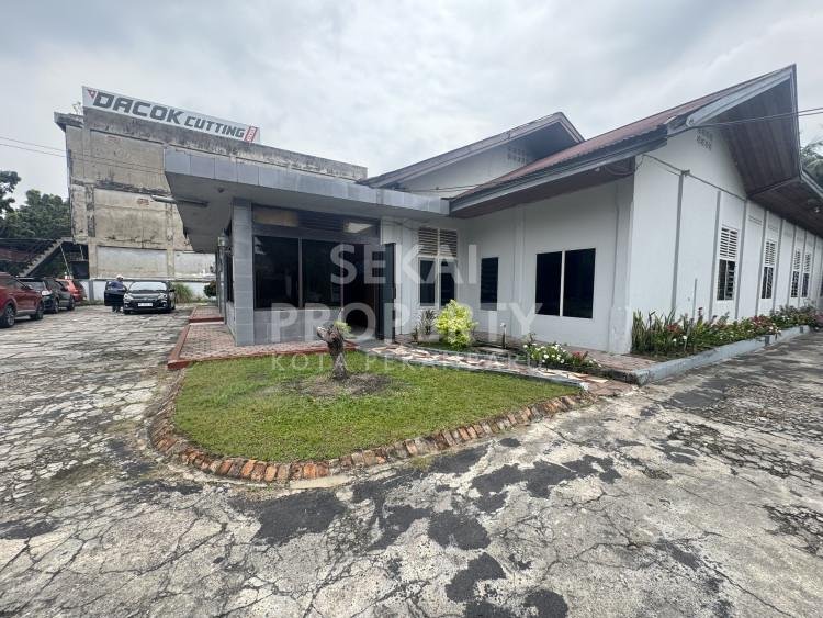 DIJUAL WISMA JL .CEMPEDAK