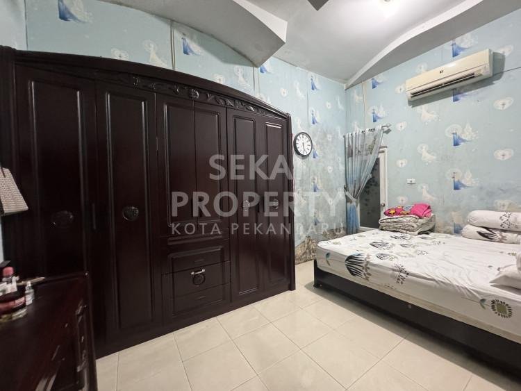 Lihat semua foto