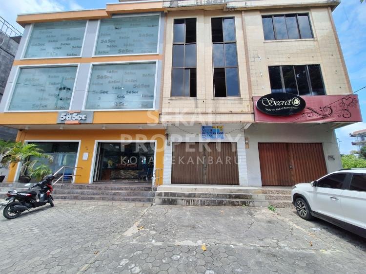 DIJUAL RUKO 3LT + BASEMENT FULL 1 LT TOTAL 4 LT LOKASI JL.GATOT SUBROTO-PEKANBARU
