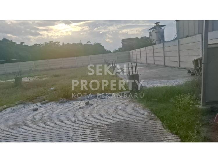 DIJUAL TANAH LOKASI DALAM KAWASAN MODEREN CIKANDE
