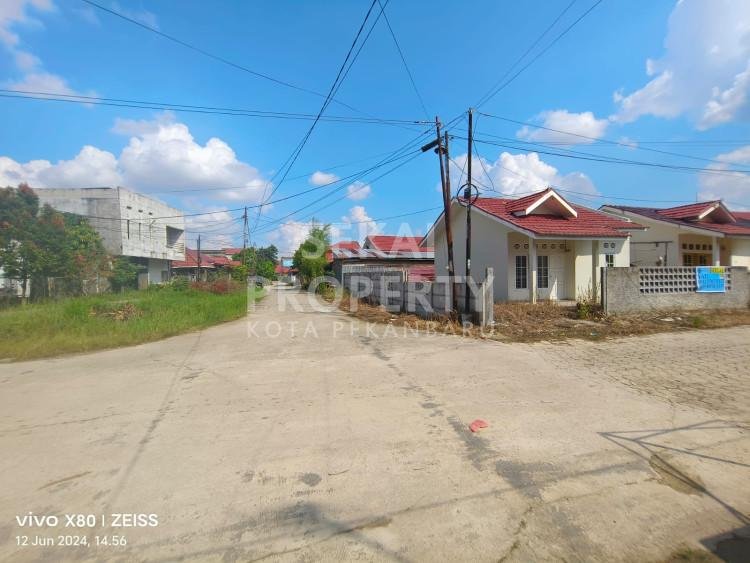DIJUAL RUMAH LOKASI DEKAT JL HANGTUAH