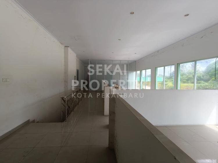 Dijual Tanah dan Bangunan Besar dan Luas di Jl. Pasir Putih (Lintas Sumatra)