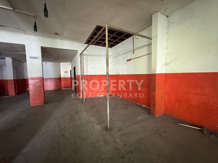 DIJUAL TANAH + BANGUNAN JL. S.PARMAN
