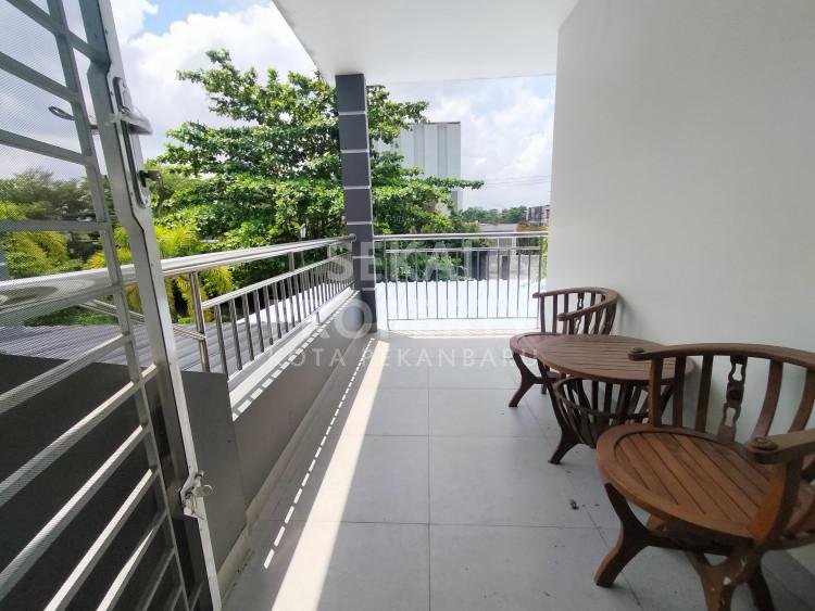 Dijual Rumah Cantik  2 Lantai Sekitar Jl.Srikandi -Tampan