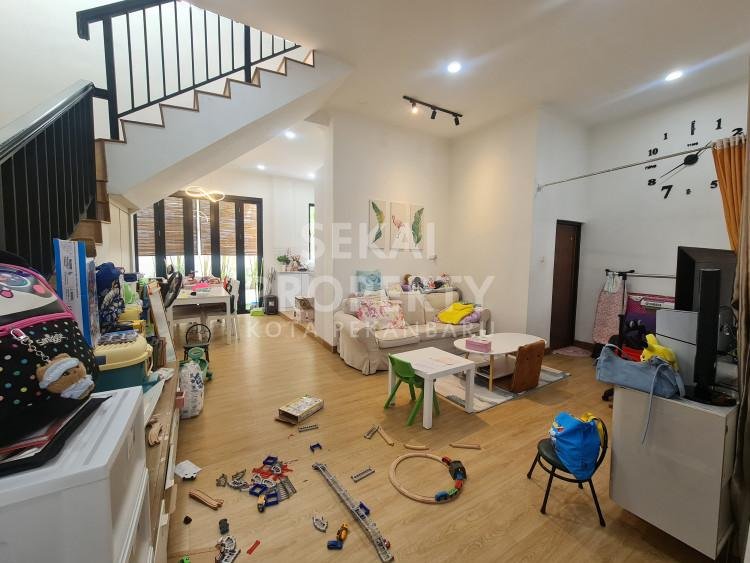 Di Jual 1 unit rumah cluster 2 lantai full furnished siap huni lokasi Jalan Pemuda tengah kota Pekanbaru