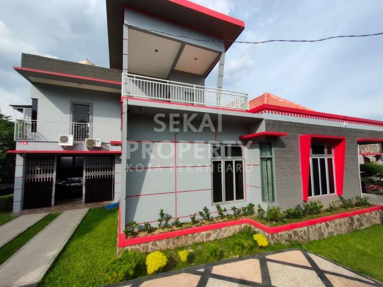 Dijual Rumah Mewah minimalis, siap huni dan nego Jl. Umban Sari, Rumbai, Pekanbaru
