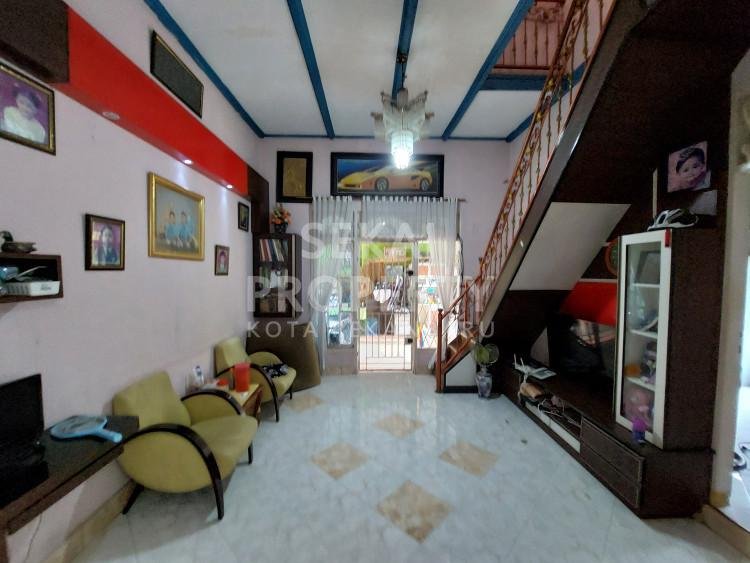 Lihat semua foto