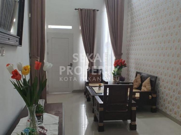 Lihat semua foto