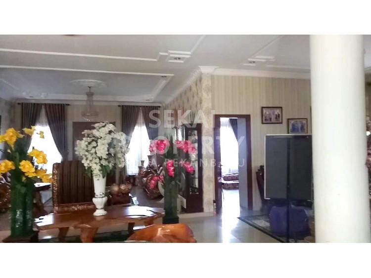 Dijual Rumah mewah 3lt cantik tengah kota Jl. Gulama - Pekanbaru