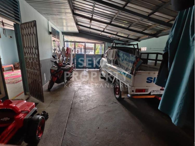 DI JUAL RUMAH DI JALAN GUNUNG RAYA