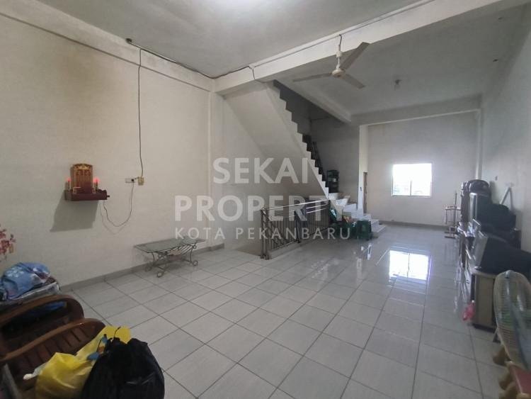 DIJUAL RUKO 2LT LOKASI TEPI JALAN BESAR PASIR PUTIH KM 6