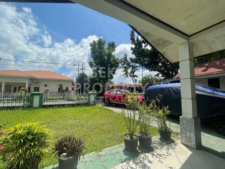 Dijual Rumah beserta kios lokasi Jl. Bangau Ujung - Pekanbaru