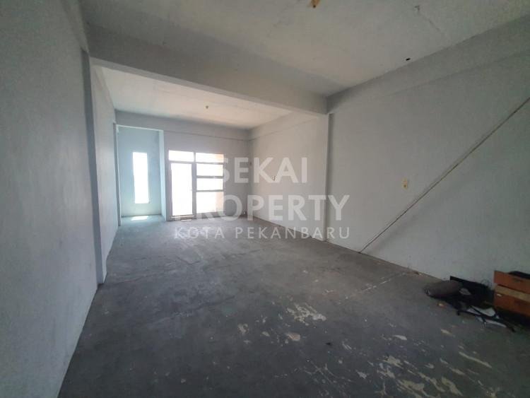 Dijual Ruko 2.5 LT di Jl. Durian