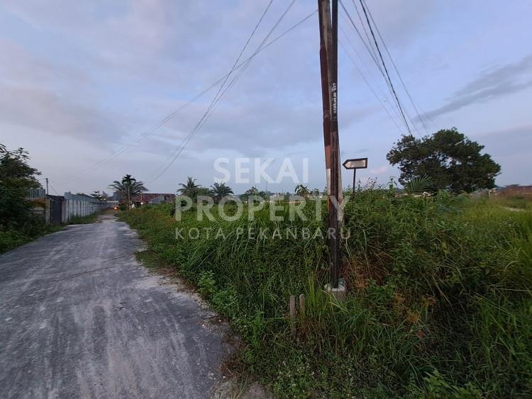 DIJUAL SEBIDANG TANAH POSISI HOOK DI JL.PERJUANGAN PALAS-PEKANBARU