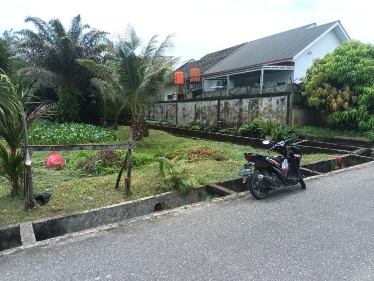 DI JUAL SEBIDANG TANAH DI JALAN SENTOSA BUKIT RAYA PEKANBARU