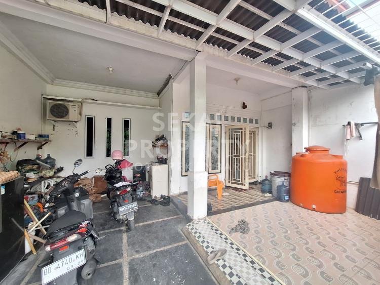 DIJUAL RUMAH 2 LANTAI + KAMAR KOST DI PERUMAHAN JUNDUL LAMA-PEKANBARU