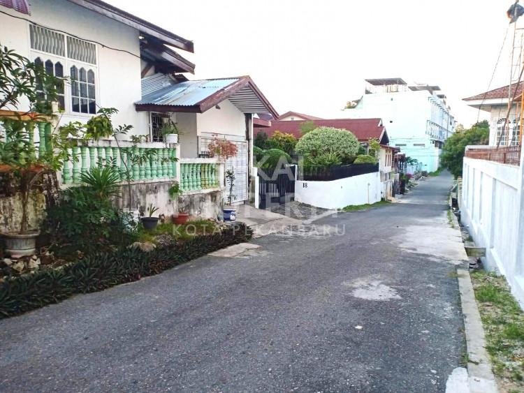 Dijual tanah dan bangunan tengah kota di Jl. Kuantan Gg Paluh  - Pekanbaru