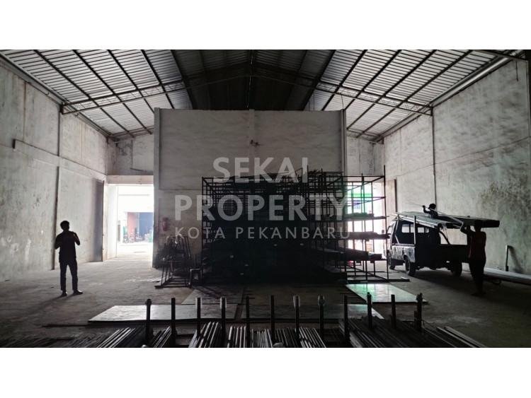 Lihat semua foto