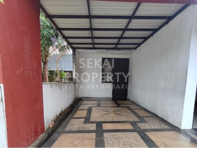 Dijual Rumah+Tanah 1 kapling di Bukit Barisan
