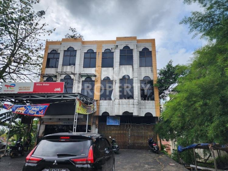 Disewakan Ruko 3lt lokasi Rumbai - Pekanbaru