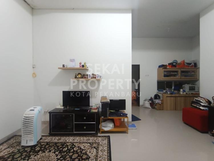 DI JUAL RUMAH JL ARIFIN AHMAD