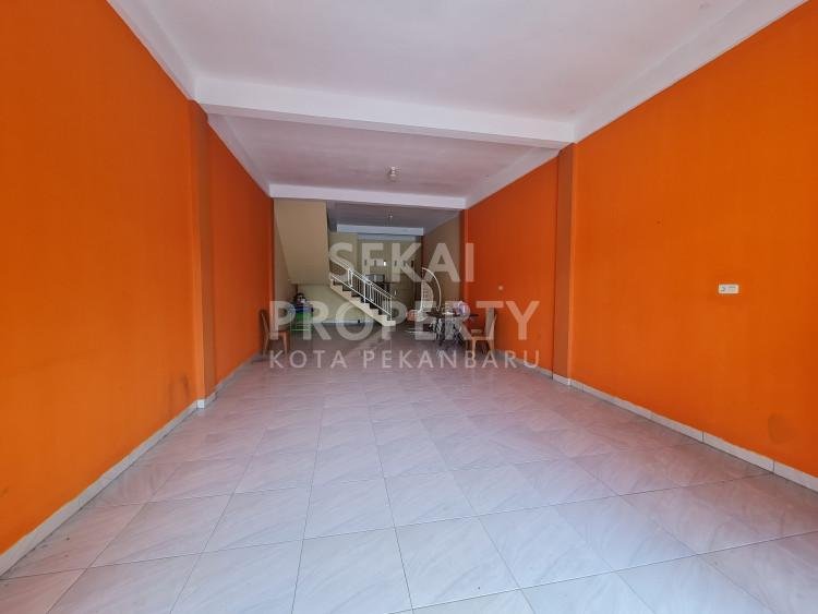 Di jual ruko 2 lantai lokasi Jalan Parit Indah tengah kota Pekanbaru