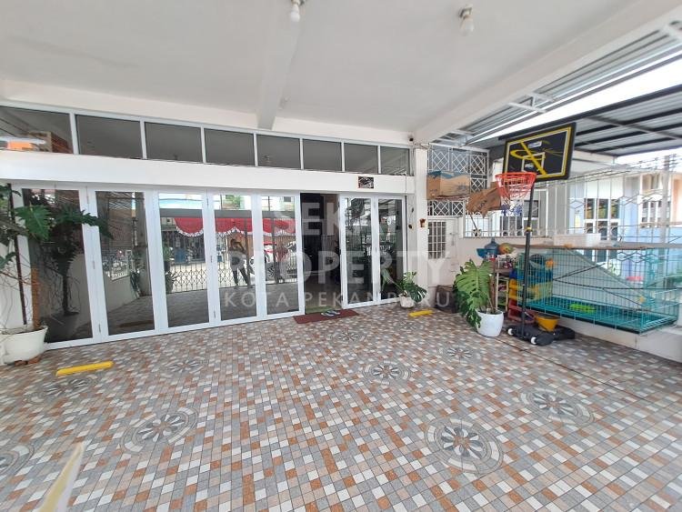 RUMAH CANTIK FURNISH 2 LT LOKASI DALAM KOMPLEK JL.TUANKU TAMBUSAI-PEKANBARU
