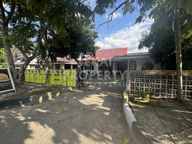 DIJUAL RUMAH CAFE JL.BOROBUDUR PEKANBARU