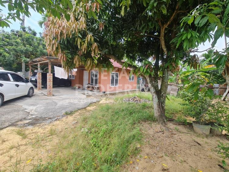 Di Jual tanah dan bangunan lokasi Umban Sari / Puncak Sari Rumbai tengah kota Pekanbaru