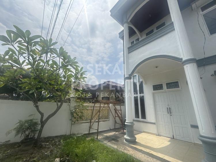 DISEWAKAN RUMAH 2 LT SIAP HUNI JL .RONGGO WARSITO